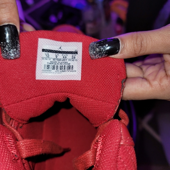 Shoes - Picture 2 of 4